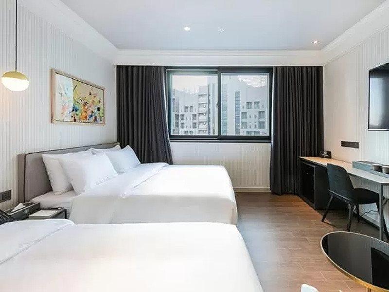 Brown Dot Hotel Csindzsu Kültér fotó