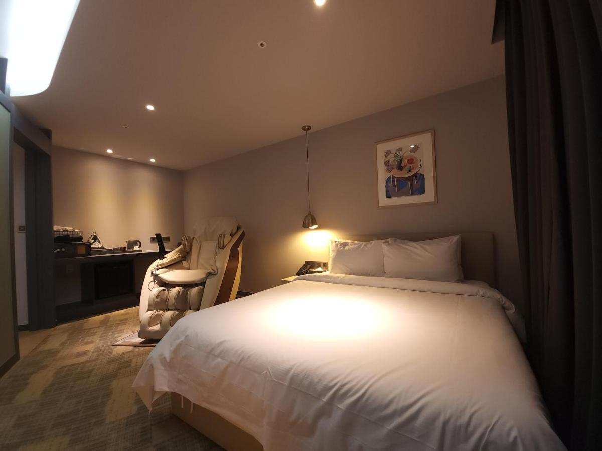 Brown Dot Hotel Csindzsu Kültér fotó