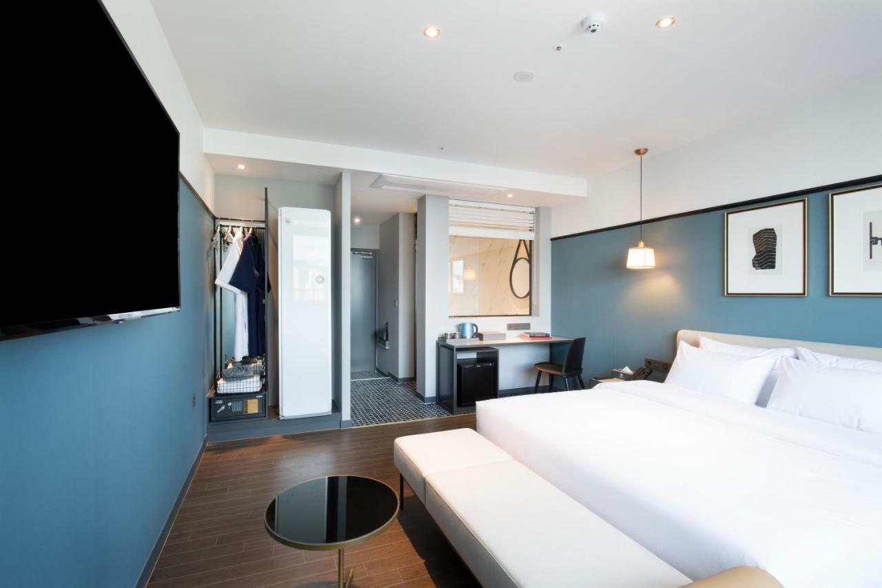 Brown Dot Hotel Csindzsu Kültér fotó